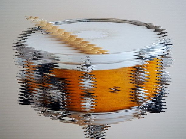 A distortion effect on a snare drum.